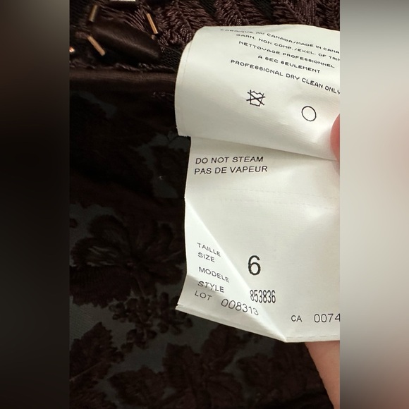 ✨NWT✨ JS Collections: Women’s Chocolate Floral Blazer- Size 6 - Picture 12 of 14